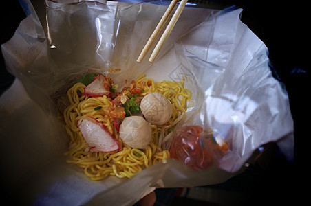 Ban Pin火车站红猪面香料面条猪肉烹饪美食餐厅蔬菜筷子食物文化图片