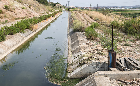 灌溉运河农业绿色环境场地土地农田植物农场溪流蓝色图片