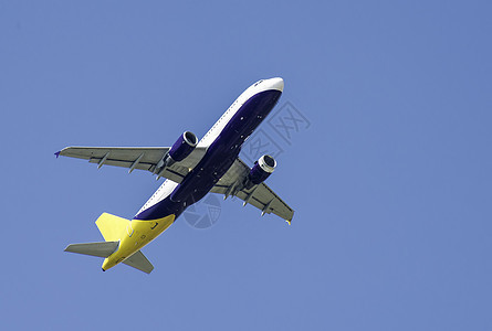 蓝天空中飞行飞机背景运输技术天空商业引擎客机假期航班空气阳光图片