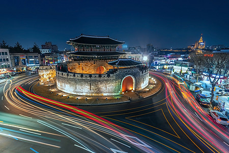 2018年1月22日 南朝鲜苏旺 詹加的入口历史性堡垒历史城市日落地标水原交通建筑学遗产图片