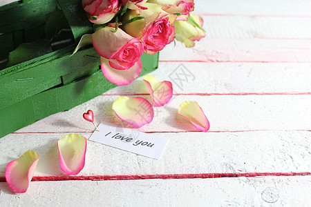 我爱你花束花瓣粉色结婚艺术玫瑰婚礼木板乡村鲜花图片
