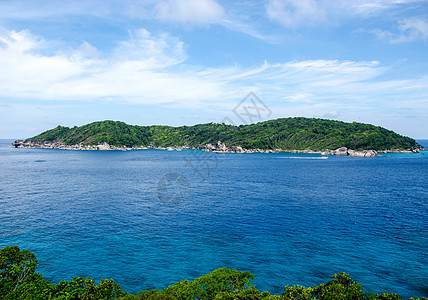 海西米兰热带蓝色海滩晴天海洋白色岛屿假期绿色海浪图片