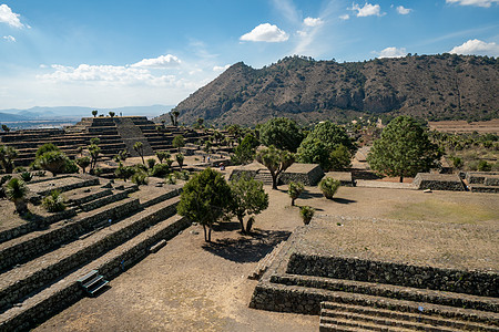 坎通纳 普埃布拉 墨西哥  只有少数游客的中美洲考古遗址场景古董干旱旅游金字塔历史文化石头爬坡旅行图片