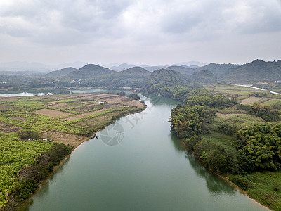 祖河天空山脉岩溶多云图片