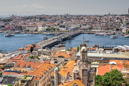 土耳其伊斯坦布尔市和加拉塔桥的顶端视图城市建筑尖塔码头公共汽车汽车住宅遗产脚凳港口图片