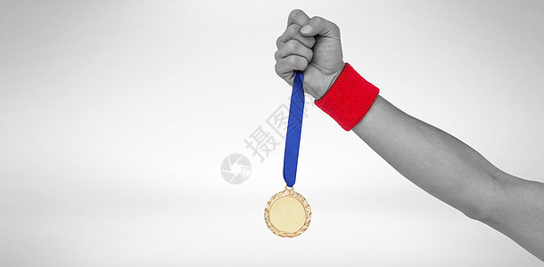 胜利后拥有金牌的运动员丝带游戏腕带播放器金子成就锦标赛金属荣誉运动图片