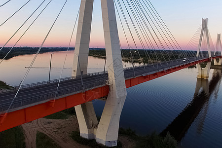 河上美丽的桥 电缆上的桥是罗阿的景观蓝色道路建筑城市日落天线金属天空海岸图片