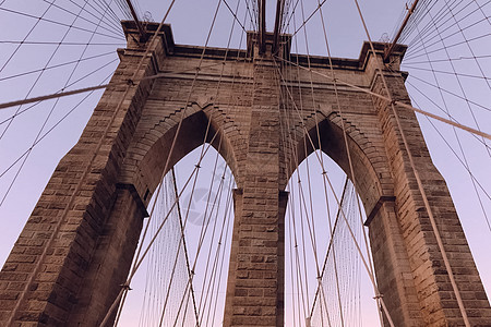 布鲁克林桥 在桥上走历史性全景帝国场景摩天大楼商业天际旅行城市景观图片