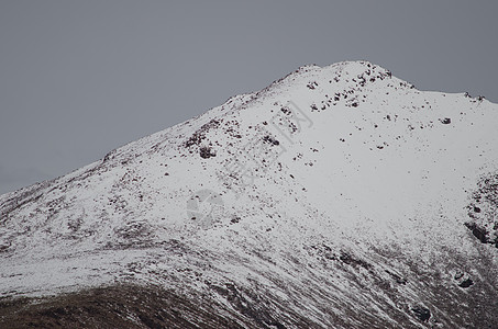 露卡国家公园的白雪峰坐骑会议山峰顶峰荒野场景风景山脉首脑图片