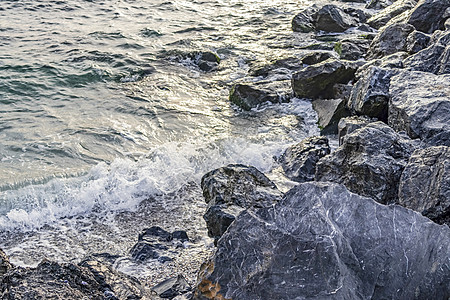 大海风景背景和壁纸的自然大海观圆形天空海面海景墙纸地标石头晴天屏幕天气海洋背景