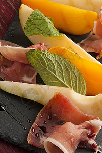 帕尔马火猪肉自助餐食物美食沙拉柿子薄荷橙子火腿熏制图片