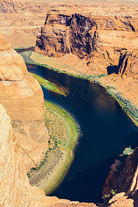 美国亚利桑那州格伦峡谷科罗拉多河上的马蹄木本德橙子公园全景天空石头砂岩沙漠地形峡谷侵蚀图片