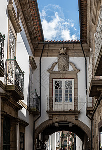葡萄牙Guimaraes传统房屋的公馆城市阳台正方形房子地标建筑旅游旅行建筑学景观图片
