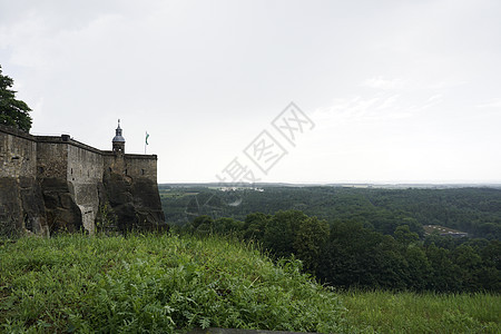 科尼格斯坦堡垒在瑞士萨克森低地的景象图片