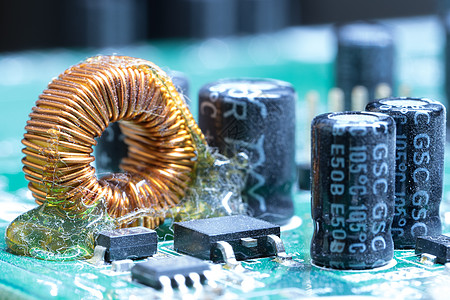 印刷电路板上的电子构件宏观绿色硬件电气半导体芯片筹码电路电容器处理器图片