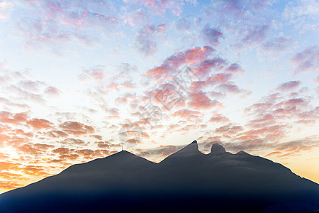 墨西哥蒙特雷著名的山 称为照片旅游胜地天空图片