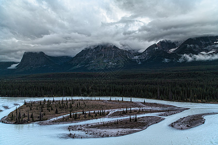 阿萨巴斯卡河 加拿大落基山脉 艾伯塔省 加拿大风景树木国家公园荒野森林溪流蓝色绿色旅游图片