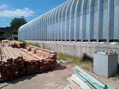 建筑材料仓库 建筑基地 金属 木头和砖块等酒吧叉车船运衣架生产木材托盘工作硬件资源图片