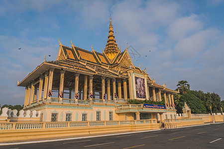 亚洲柬埔寨金边皇家宫外皇宫外市 亚洲文化纪念碑花园皇家高棉语宗教旅行游客建筑学历史性图片