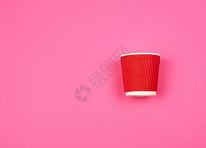 红纸杯 夹有热饮用花边白色玻璃用具纸板街道咖啡回收餐厅饮料咖啡店背景图片