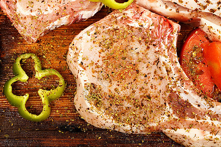 原猪排饮食营养食物脂肪猪肉胡椒美食厨房烹饪烧烤图片