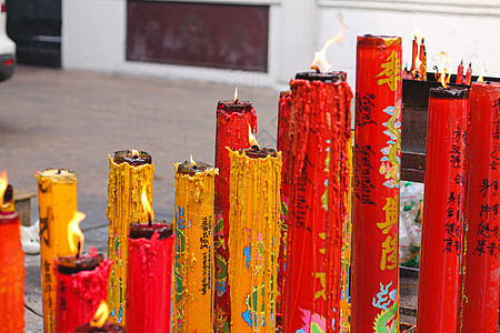 中国红蜡烛崇拜红色庆典仪式文化烛光新年火焰节日神社背景图片