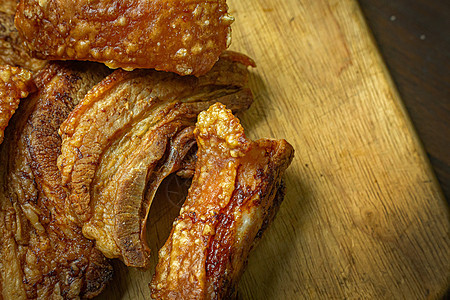 肉腹扁平板的肉类食品成份图象猪肉美食烹饪盘子烧烤食物皮肤花肉炙烤白色图片