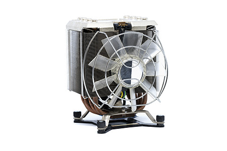 冷却的CPU风扇 配有热水槽和电缆 在白背上隔离散热器宏观扇子塑料通风涡轮呼吸机螺旋桨温度冰箱图片