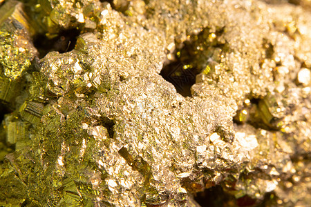 水晶洞愈合水晶闪亮宝石珍贵珠宝的特写石头石英宏观岩石矿物彩虹晶洞玻璃背景