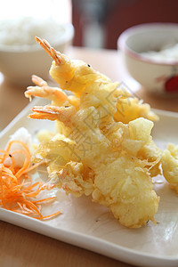 Temurura 炸虾日日式餐厅海鲜饮食食物筷子香菜蔬菜金子盘子烹饪图片
