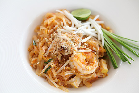 泰国食用泥薯炸面条和虾午餐油炸国王服务蔬菜小吃面条美食食物软垫图片