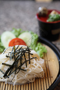 沙米面 美麦面面营养午餐服务调味品蓝色挂面面条素面烹饪美食图片