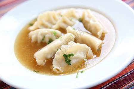 元汤盘子小吃午餐团体食物肉汤饺子美食勺子烹饪图片