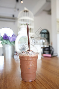 冰雪巧克力牛奶冰镇热带饮料织物甜点稻草饮食液体蓝色图片