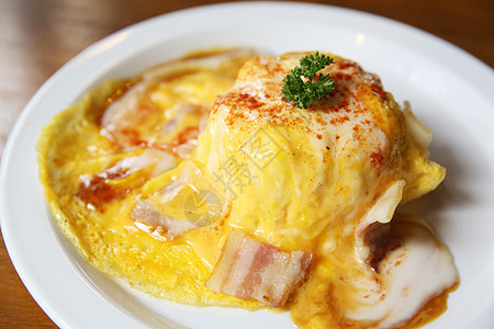 炒饭煎蛋面早餐文化桌子盘子蔬菜猪肉烹饪午餐绿色美食图片