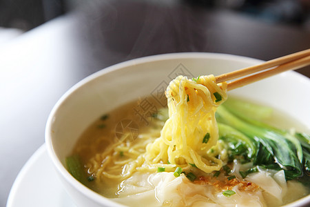 饺子面条面条和饺子蔬菜绿色白色水饺餐厅猪肉木头云吞烹饪背景