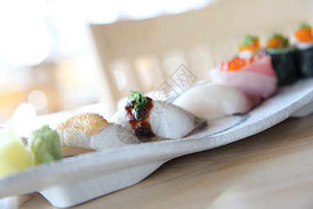 日本黄蜂寿司 哈马奇寿司 日本食物尾巴黄尾白色美食寿司鱼片餐厅黄色海鲜图片