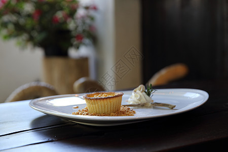 奶酪薄饼芝士蛋糕 日本甜食风格韭葱馅饼美食盘子蛋糕烹饪火腿糕点奶油小吃图片