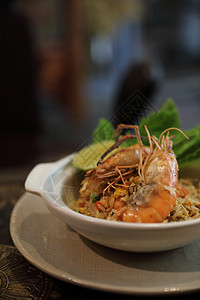 带虾的炒饭 传统泰国食品烹饪洋葱饮食谷物照片油炸黄瓜胡椒食物粮食图片