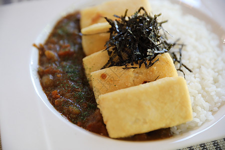 咖喱大米 配豆豆瓜日本菜营养文化胡椒餐厅油炸食物盘子豆腐食品午餐图片