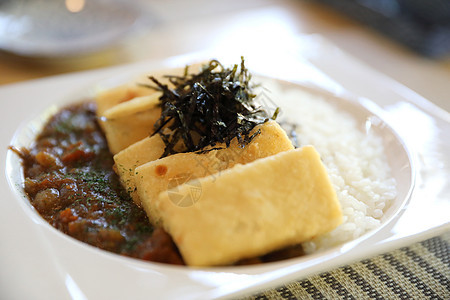 咖喱大米 配豆豆瓜日本菜蔬菜营养食物餐厅盘子烹饪豆腐油炸胡椒文化图片