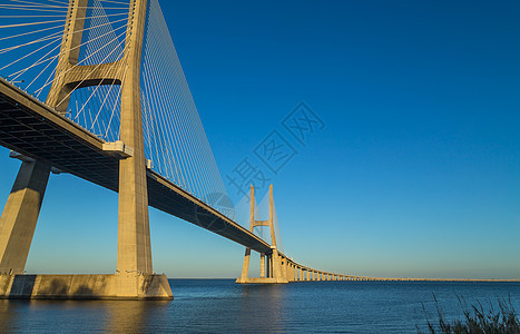 桥天空全景蓝色建筑学金属景观旅行建筑地标海洋图片