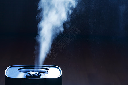 配有蒸汽的现代湿化器湿度净化器超声波电离环境水分呼吸加湿器房子香气图片