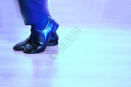 双脚舞蹈舞成人舞蹈家舞厅讲师标准运动拉丁老师男人热情图片