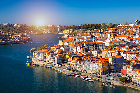 葡萄牙波尔图 多罗河上的葡萄牙老城 观光全景传统城市历史性房子爬坡天际吸引力地标旅游天线图片