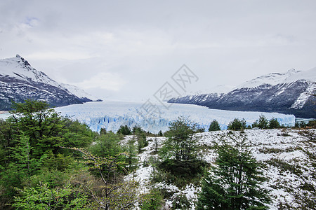 佩里托莫雷诺冰川国家蓝色旅行公园冰山天空图片