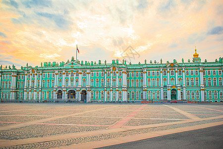 俄罗斯圣彼得堡宫宫广场的埃米切奇城市正方形雕塑艺术金子旗帜风格历史博物馆旅行图片