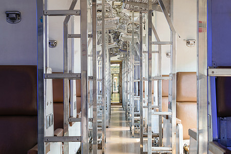 泰国火车的客舱座位窗户服务铁路旅行速度车站工程运输交换图片