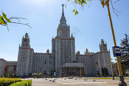 莫斯科大学的入口图片