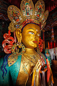 在的弥特雷雅佛陀佛提克色寺院雕塑寺庙雕像贡巴宗教弥勒佛金子眼睛图片